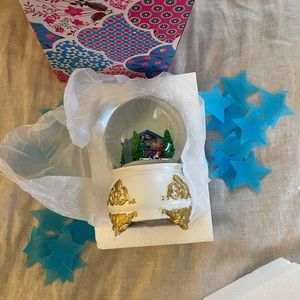 Taylor Swift Lover snow globe 2023, new and in original packaging!